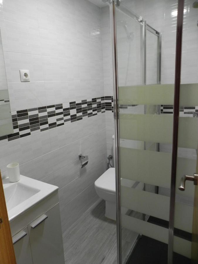 Holidays2malaga Reyna Manescau Apartments- Zona Huelin & 450 Mts De La Playa Appartamento *